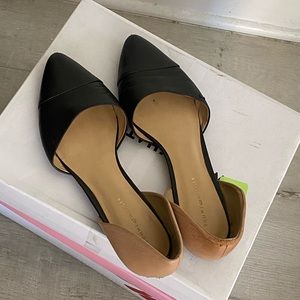TOMMY HILFIGER pointed nude flats